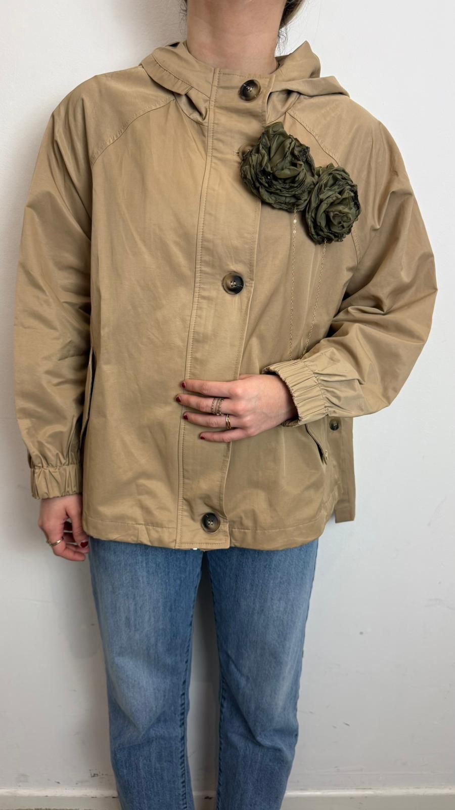 Trench Con Cappuccio E Dettaglio Spile - Philia Loft cod. V02V0132  color:fango