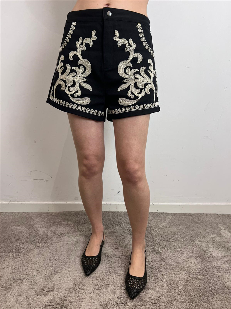 Shorts Con Ricamo Frontale E Dettaglio Microstrass - Philia Loft cod. D02N0029  color:nero