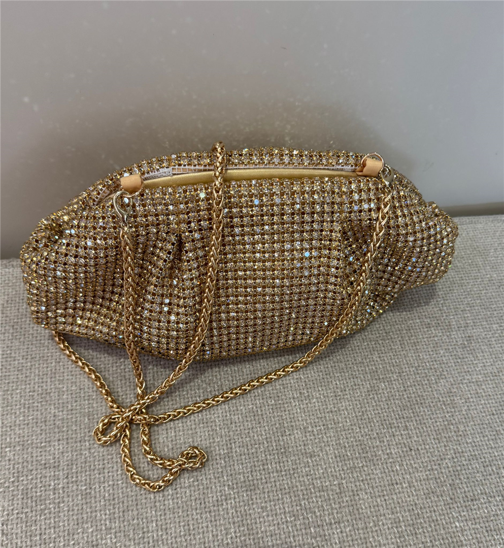Pochette Pouc Arricciato Con Strss E Tracolla - Divisione Chickster's cod. M3602  color:oro