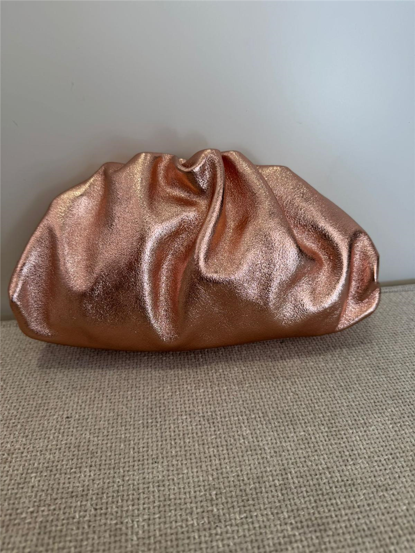 Borsa Pasticcino Piccola Laminata Con Tracolla Dorata - Divisione Chickster's cod. M3540  color:oro rosa