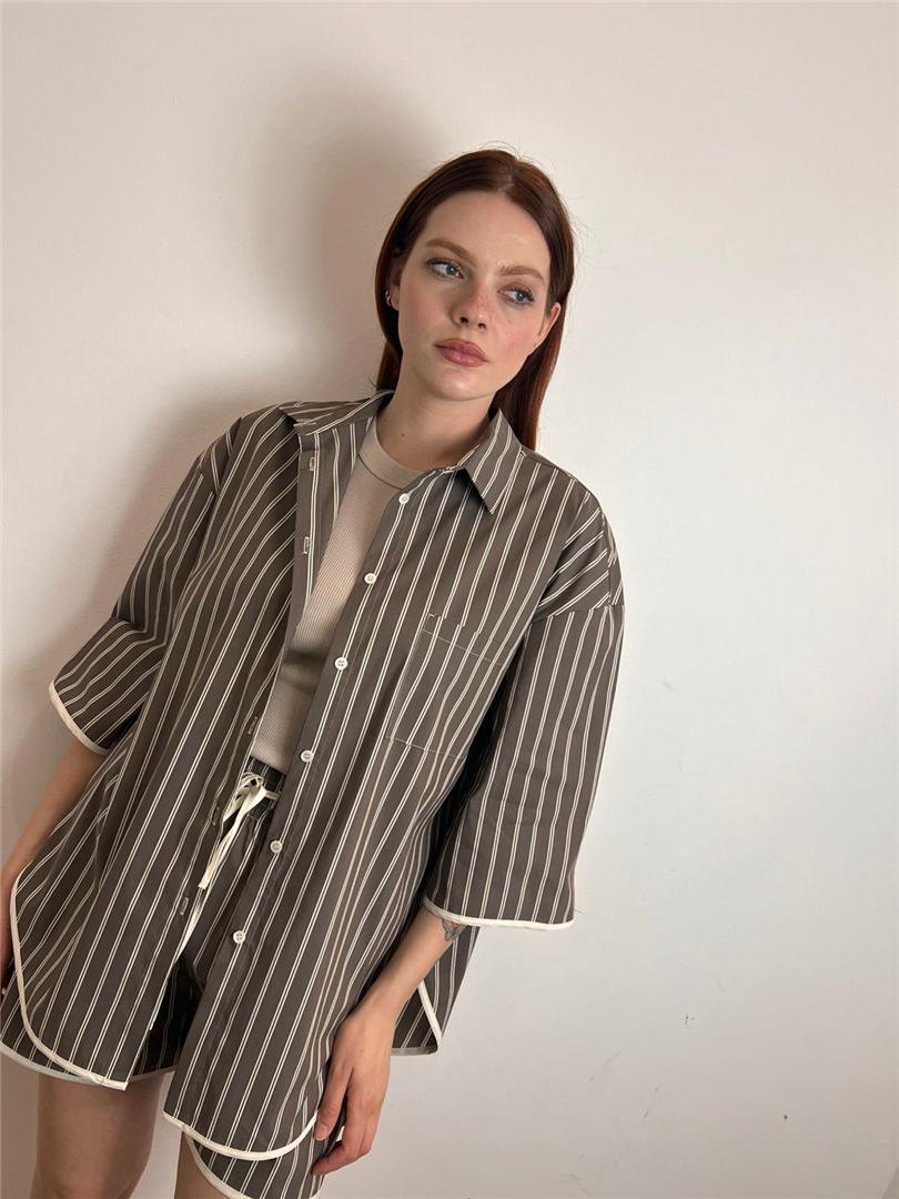 Camicia Over A Righe Con Profilo A Contrasto - Vicolo cod. TAB2324  color:burro/moro
