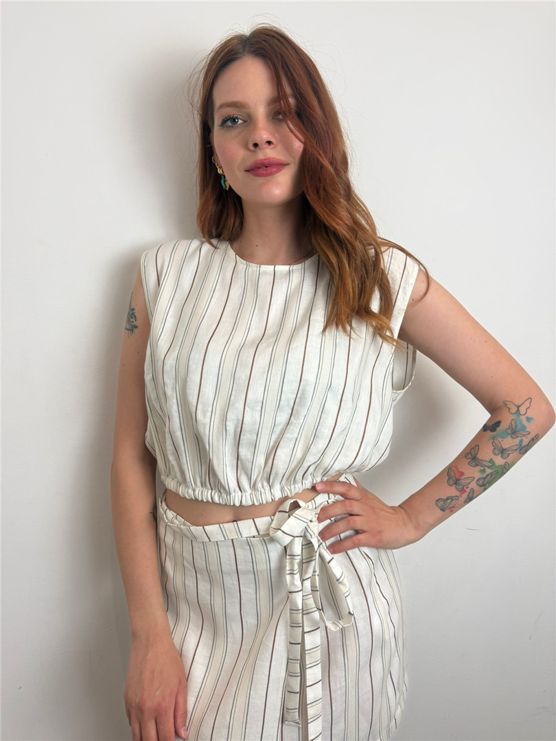 Blusa A Righe Giromanica Misto Lino Con Oblè Sul Retro - Vicolo cod. TAB2626  color:naturale/tabacco