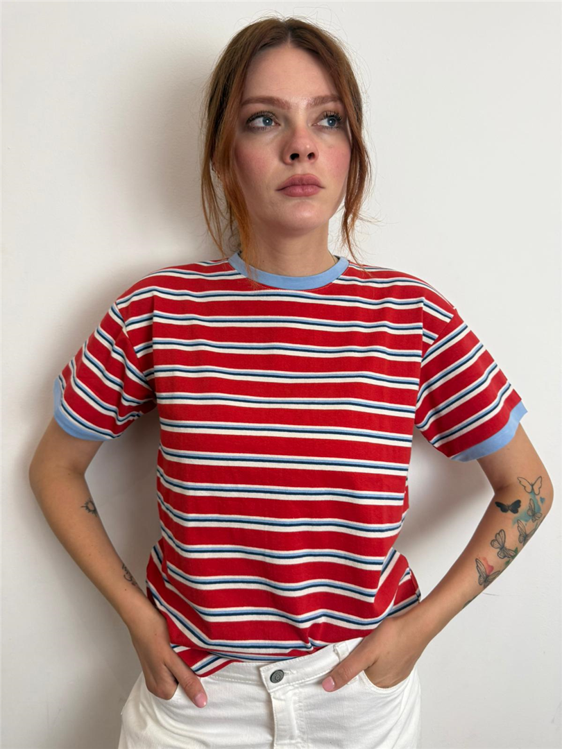 Maglia Riga Colletto E Bordo Maniche A Contrasto - Haveone cod. MSH_Q178  color:rosso/cielo/cielo