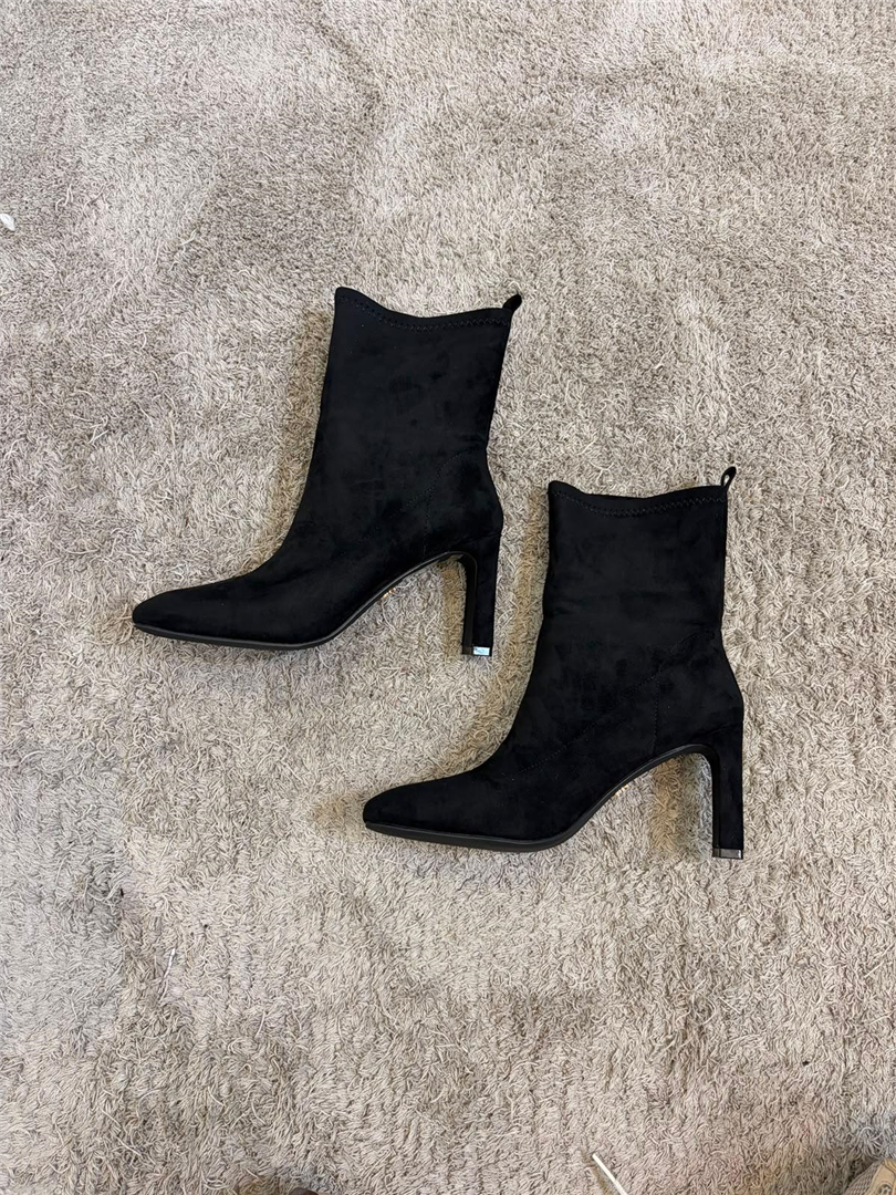 Stivaletto A Calza Scamosciato Tacco 9 - Gold&gold cod. GY488  color:nero