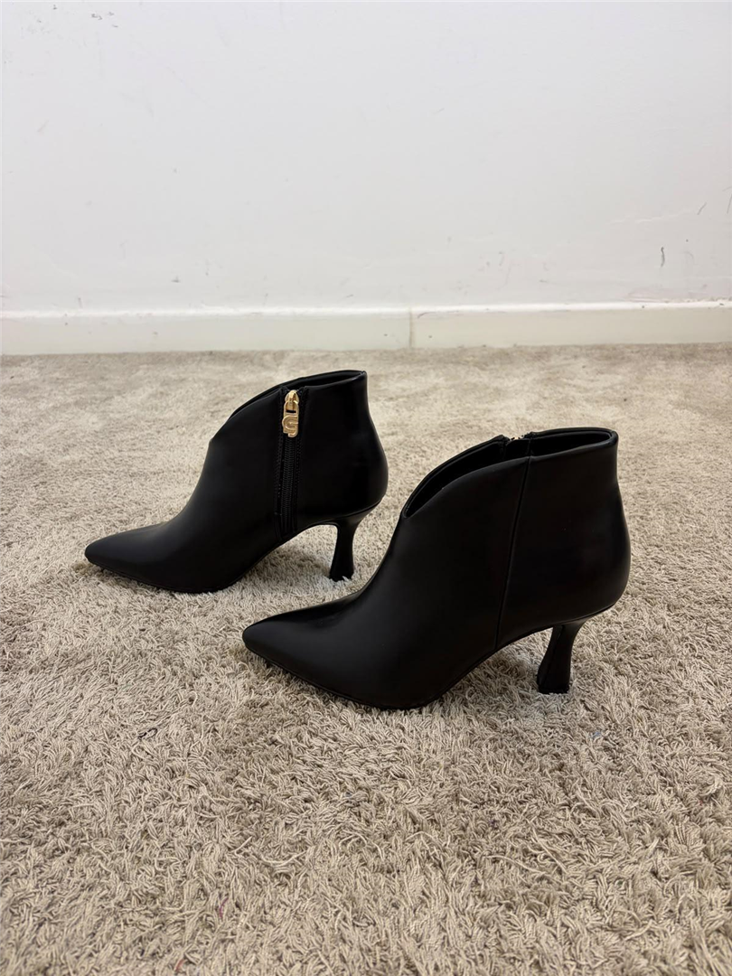 Tronchetto Tacco A Rocchetto Cm 8 - Gold&gold cod. GD841  color:nero