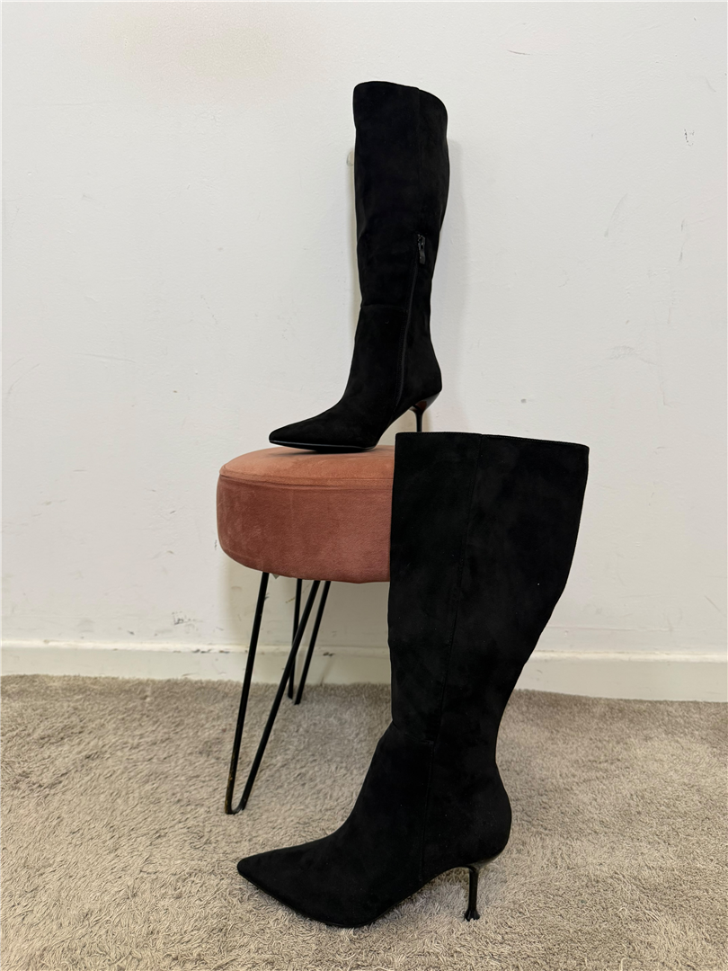 Stivale Alto Scamosciato Con Tacco A Stiletto Cm 8 - Gold&gold cod. FG29  color:nero