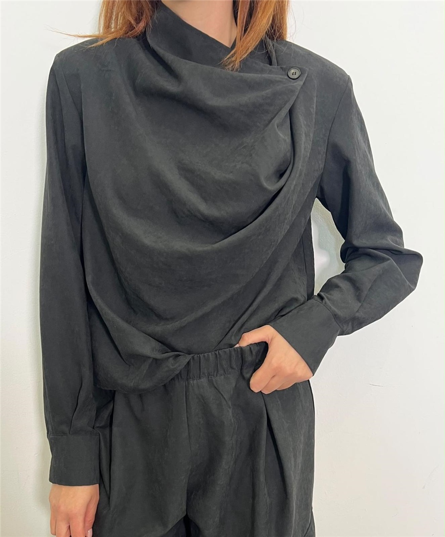 Blusa Con Drappeggio Asimmetrico - Souvenir cod. S40M0978  color:nero