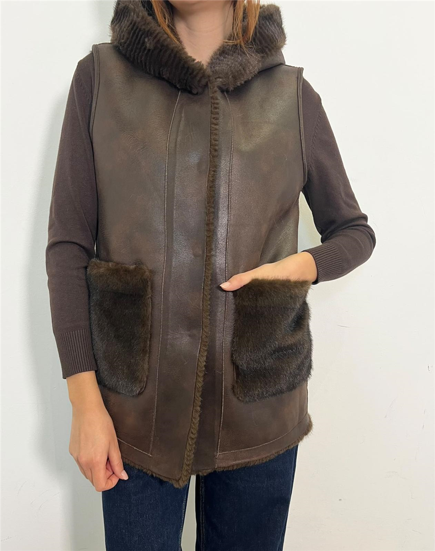 Ecopelliccia Gilet Double Face Con Cappuccio - Divisione Chickster's cod. GRETA -GRETA  color:moro
